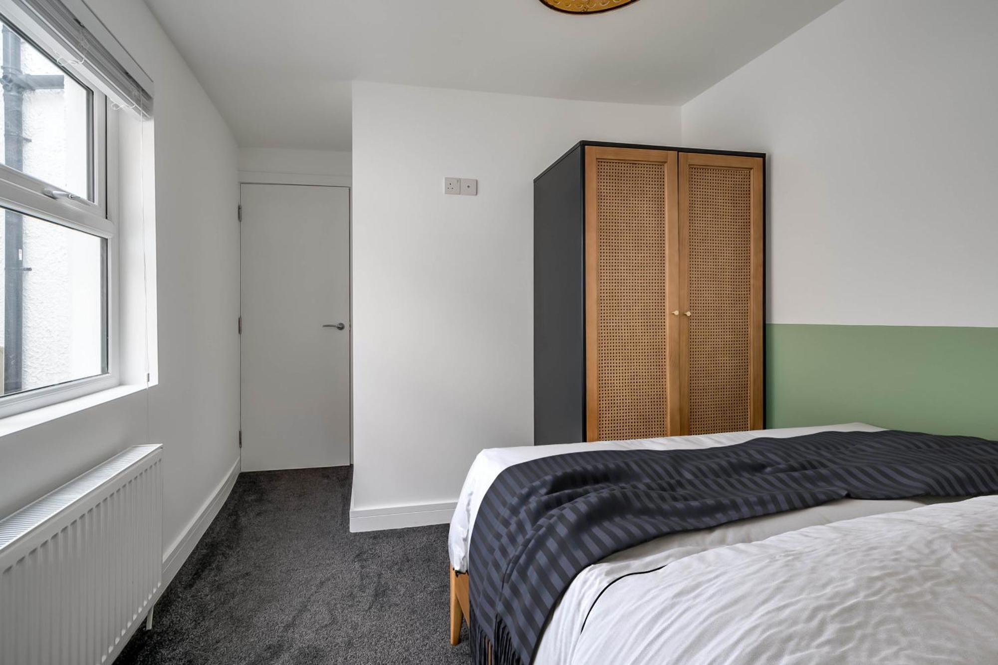 Eastside Capital Apartment
