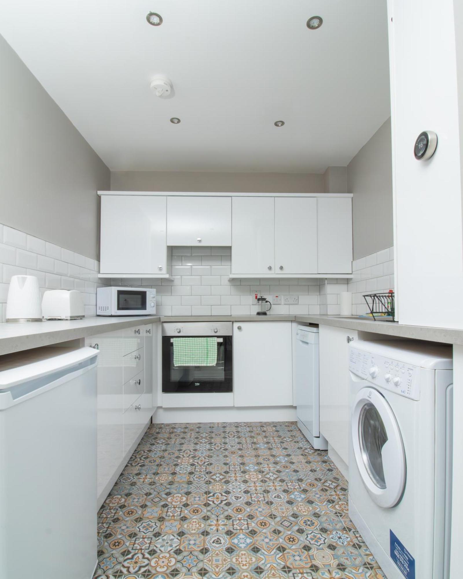 Quarters: Modern Centre Hub 3 Bed * Belfast