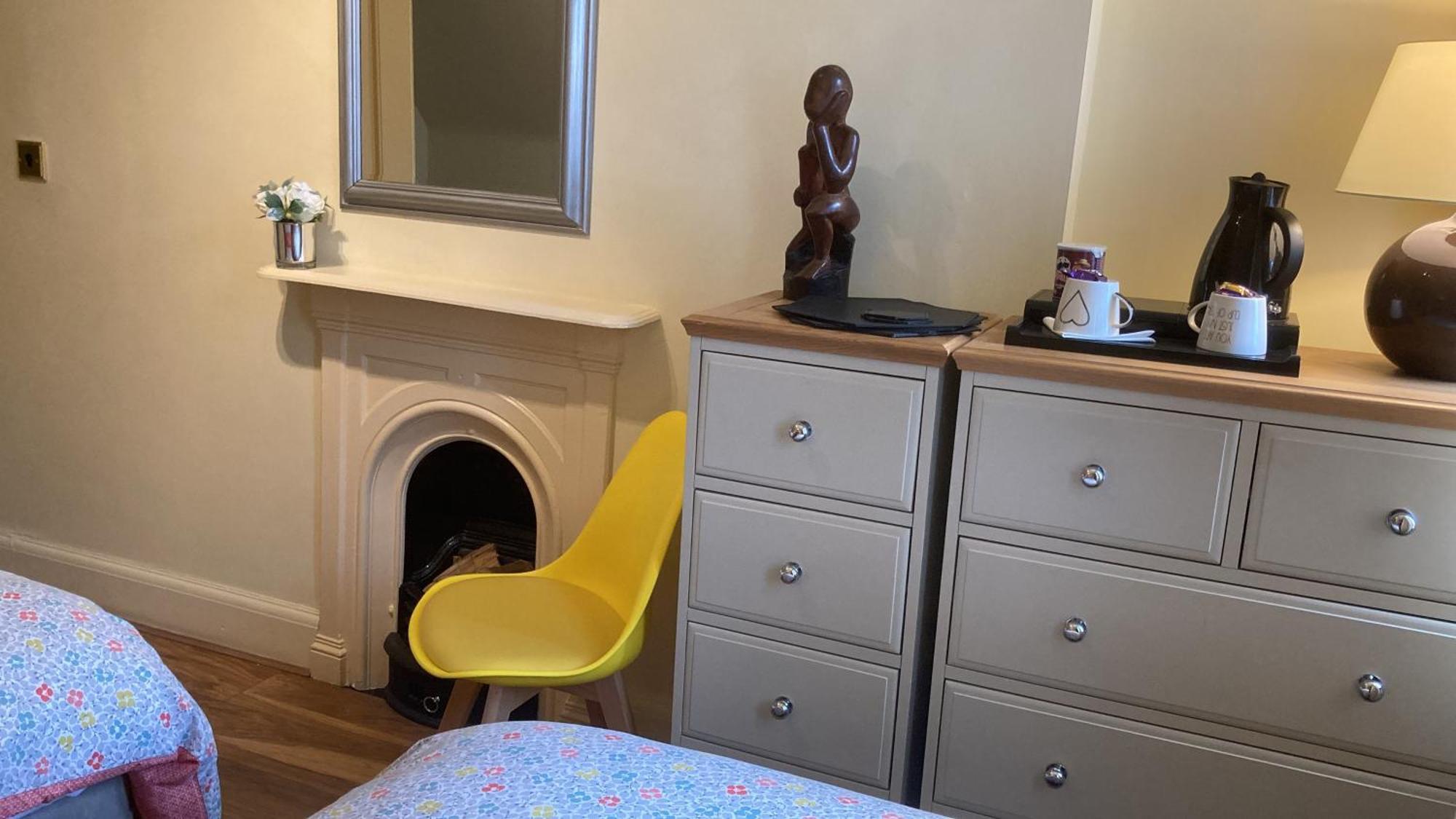 Mount Royal Victorian Apartments Self Catering * Belfast