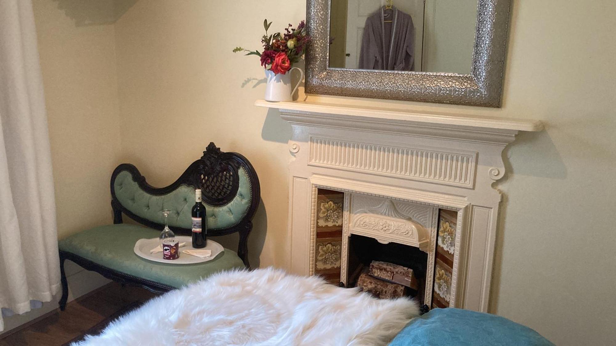 Mount Royal Victorian Apartments Self Catering Belfast