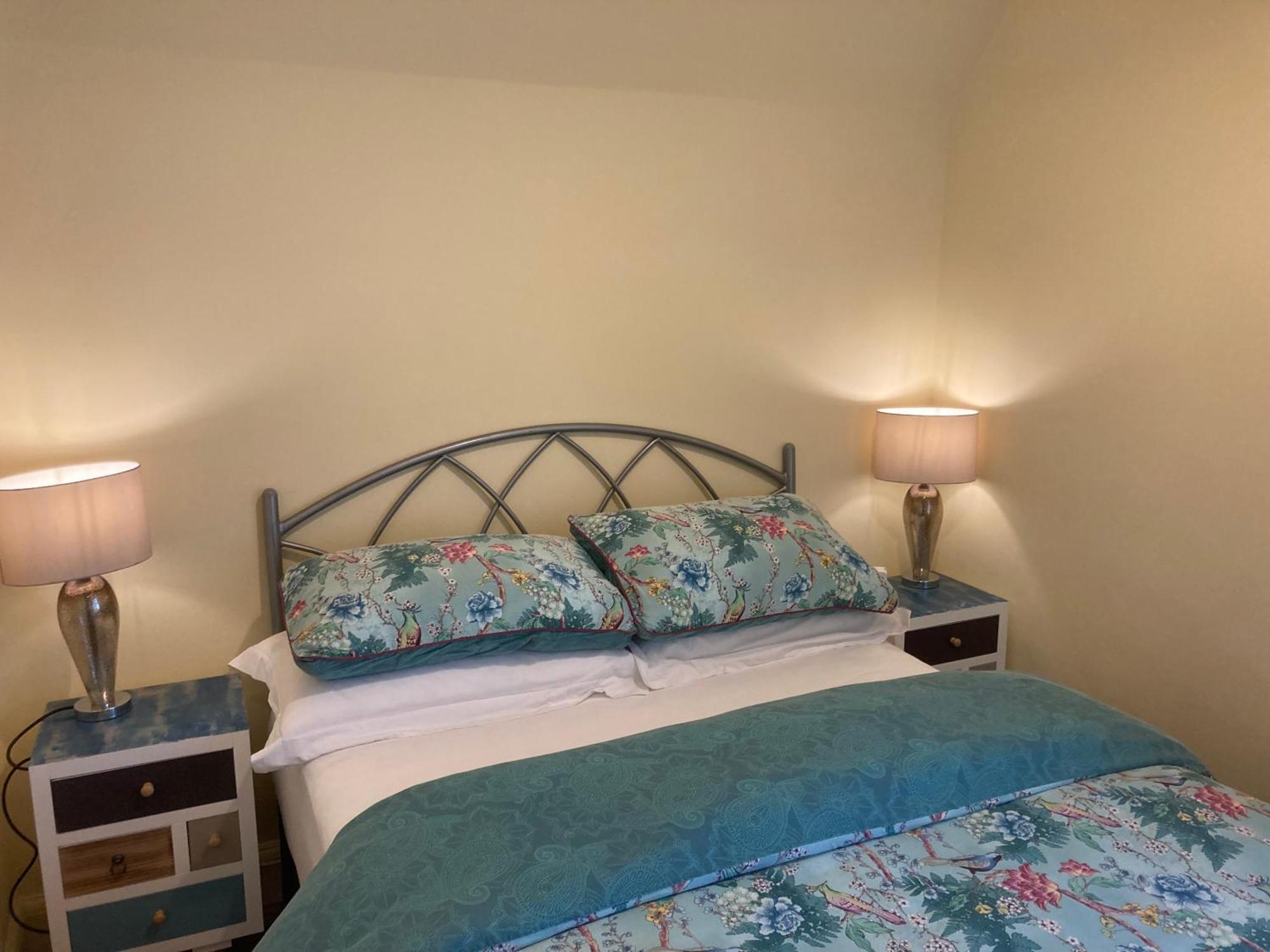 Mount Royal Victorian Apartments Self Catering Belfast