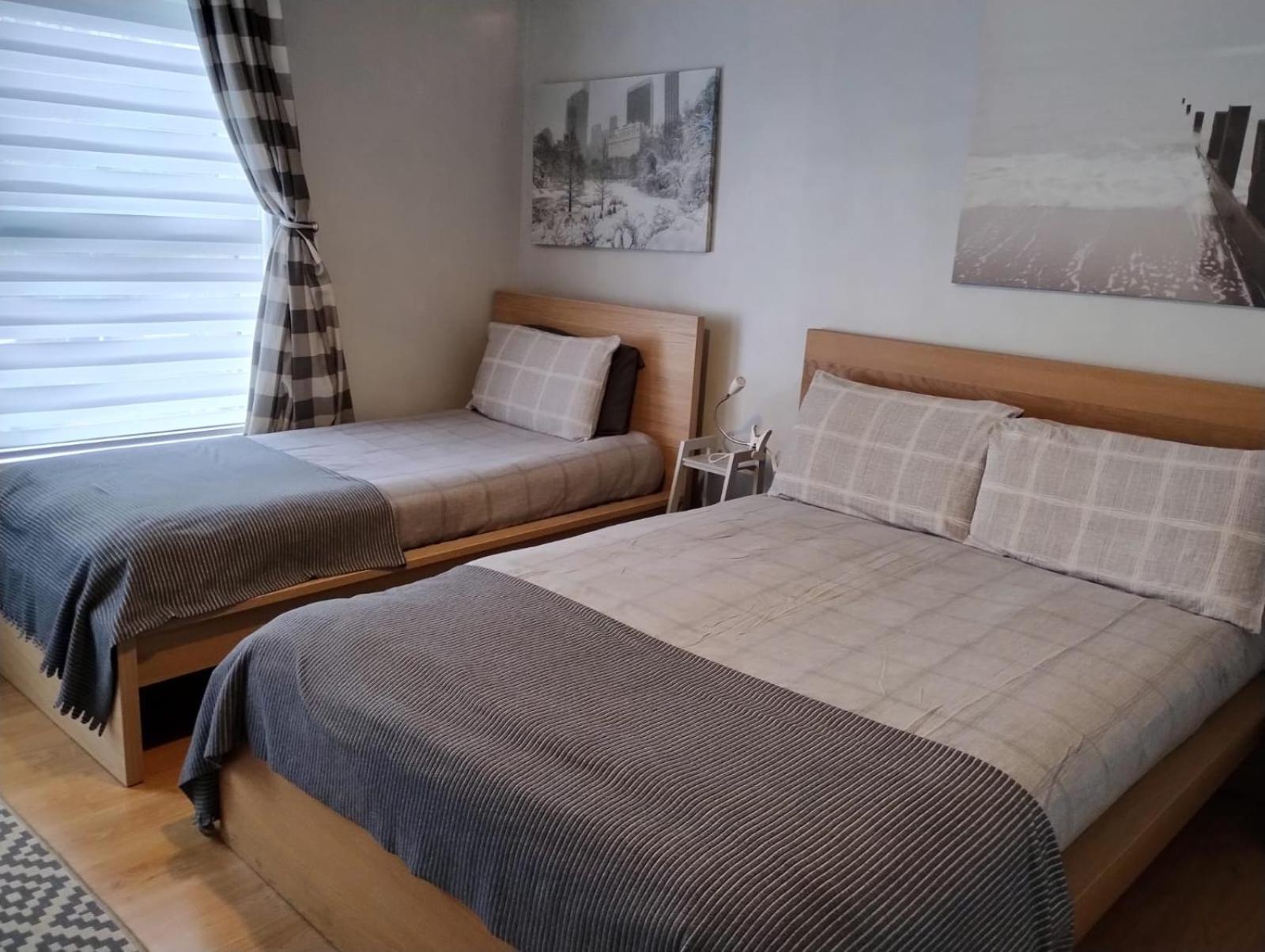 Very Central Location- Free Parking - 2 Bedrooms Apartment Belfast