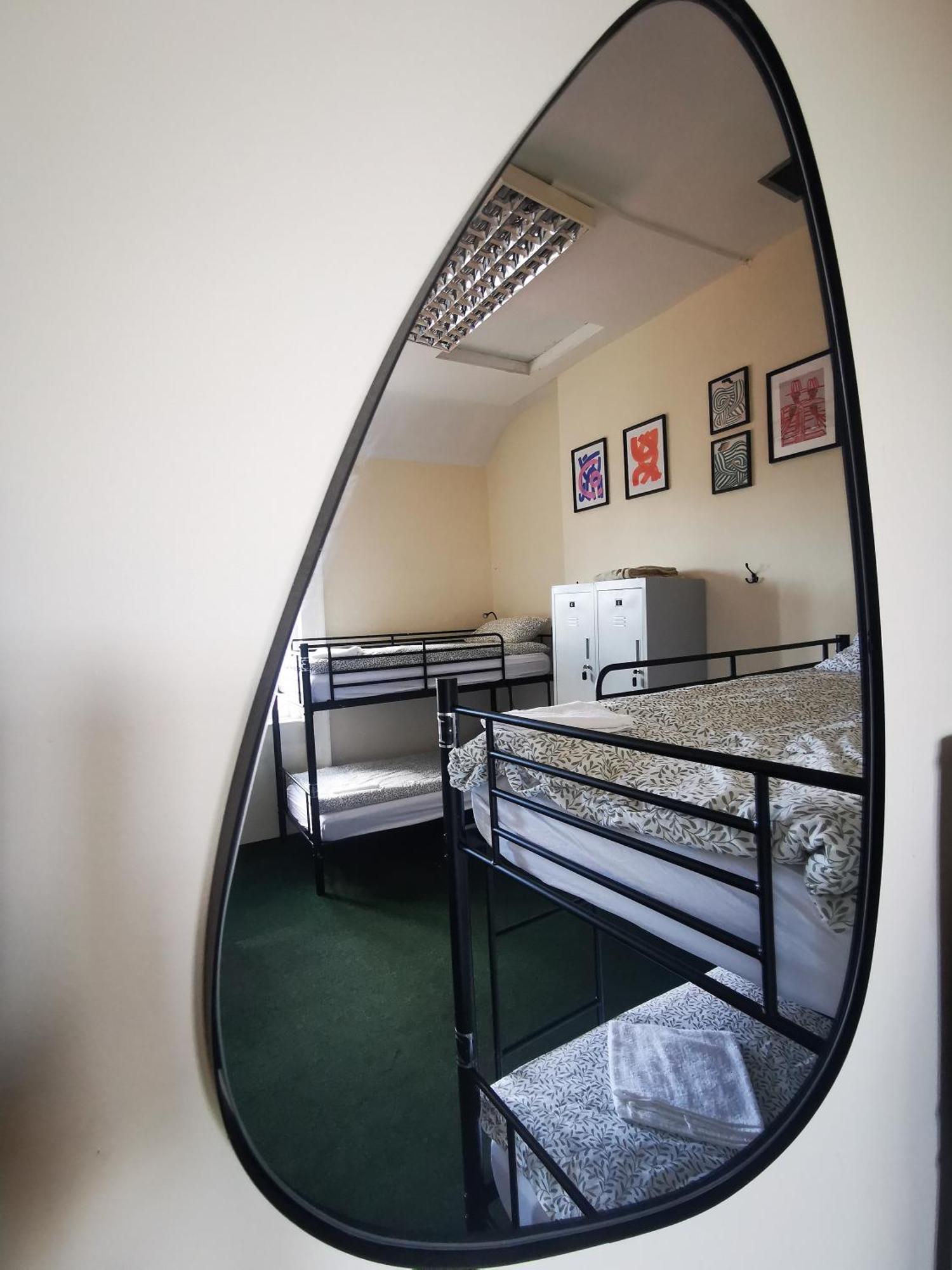 Hostel Botanic Avenue Less Than A Mile From The Centre Belfast