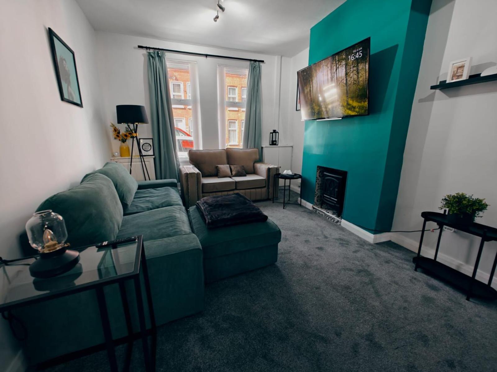 4br Ravenhill Modern *