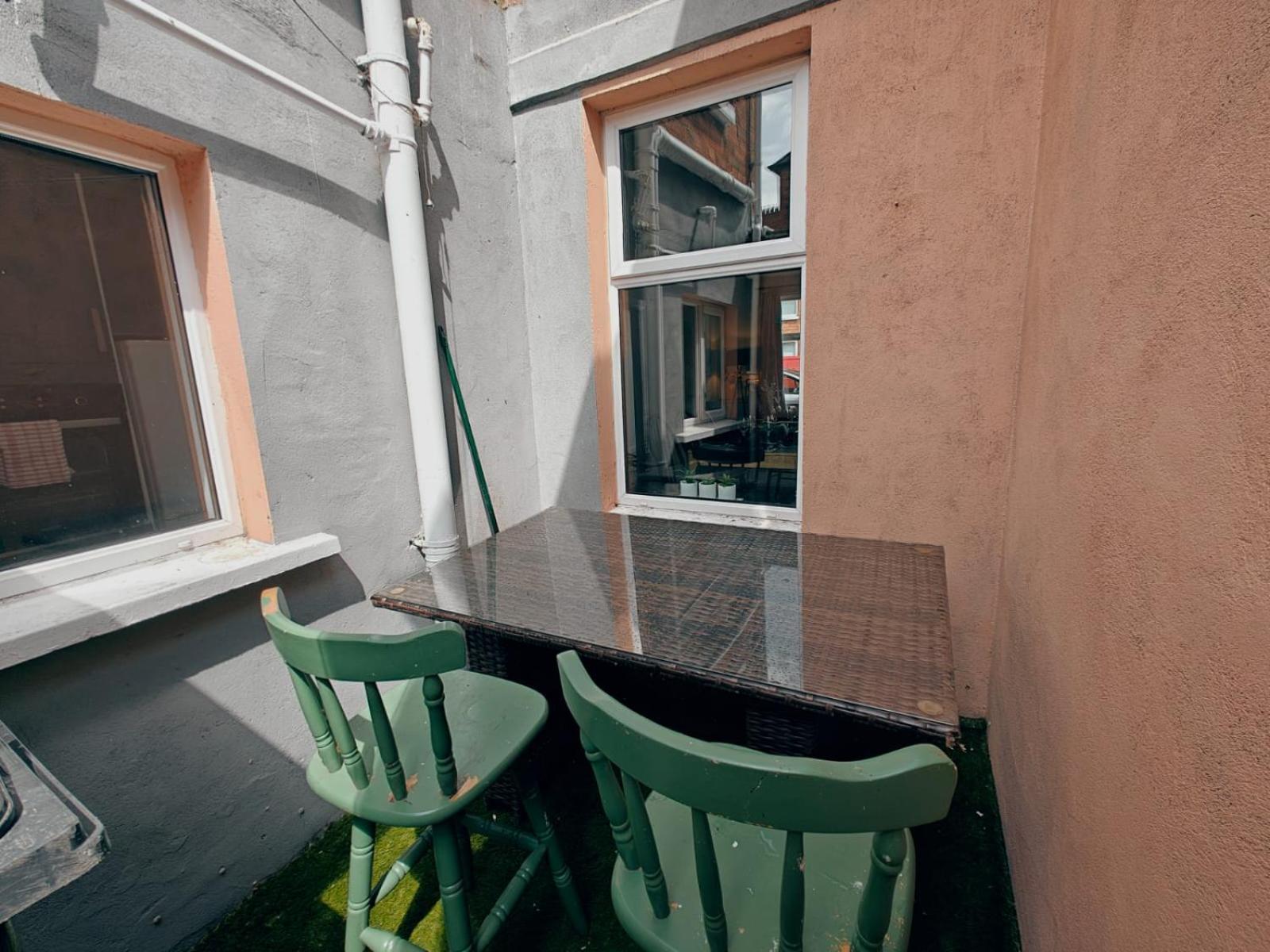4br Ravenhill Modern Holiday home Belfast