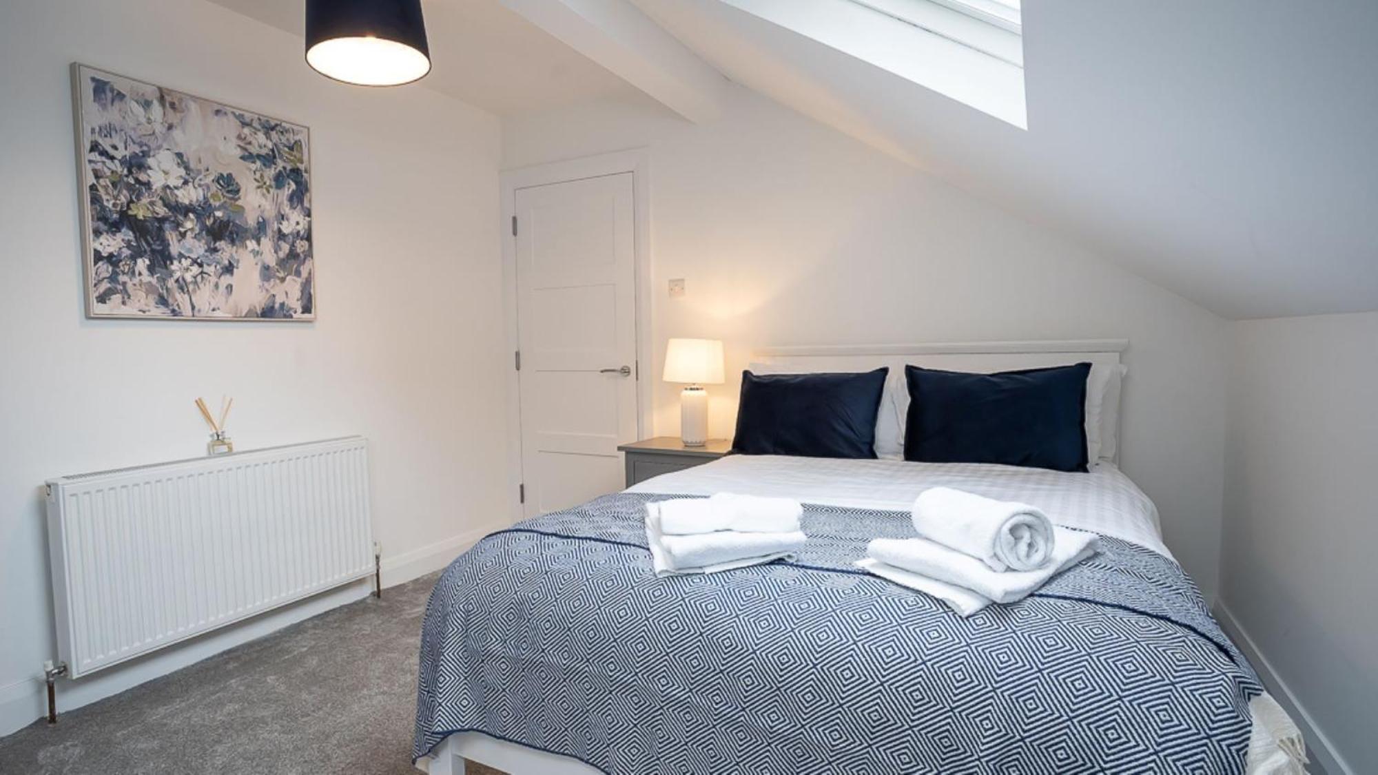 Luxury 4 Bdr House By Breaks Belfast