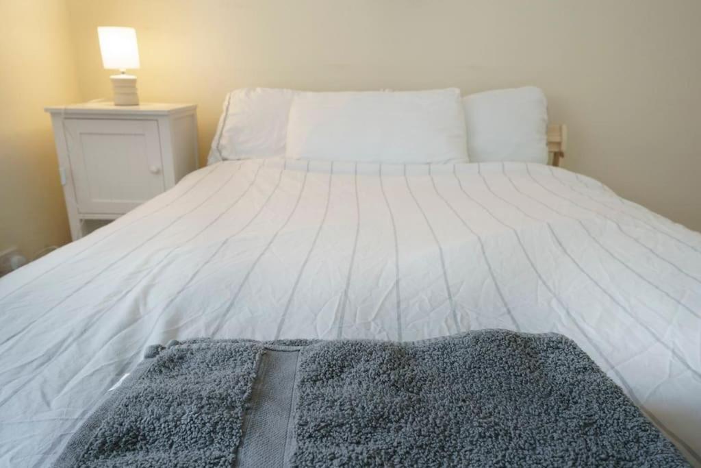 2 Bedroom House * Belfast