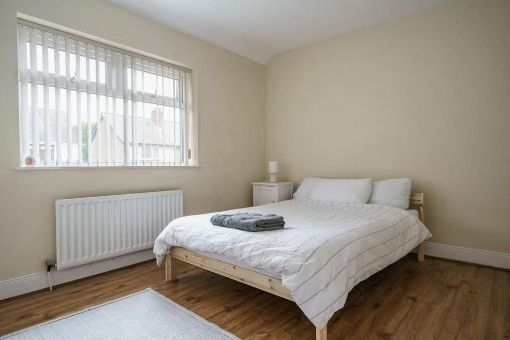 2 Bedroom House *