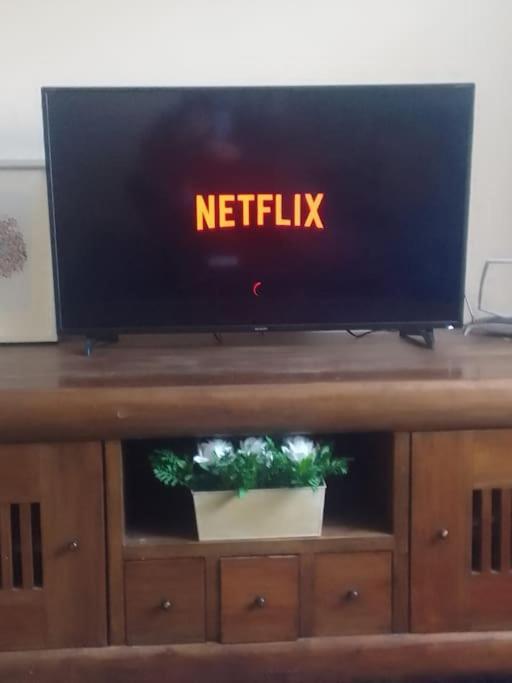 House Near Airport, Titanic Qtr & Sse Arena Holiday home Belfast