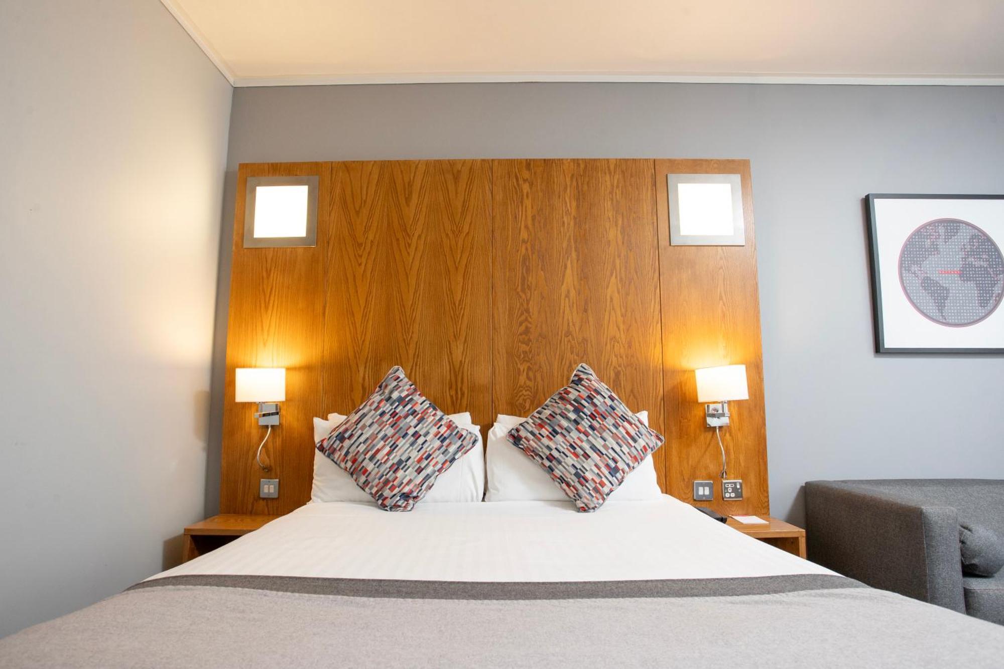 Ramada By Wyndham 3* Belfast