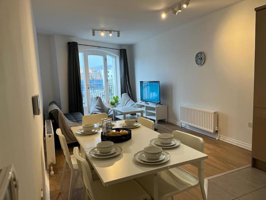 Luxury 2 Bed Gem In Heart Of *