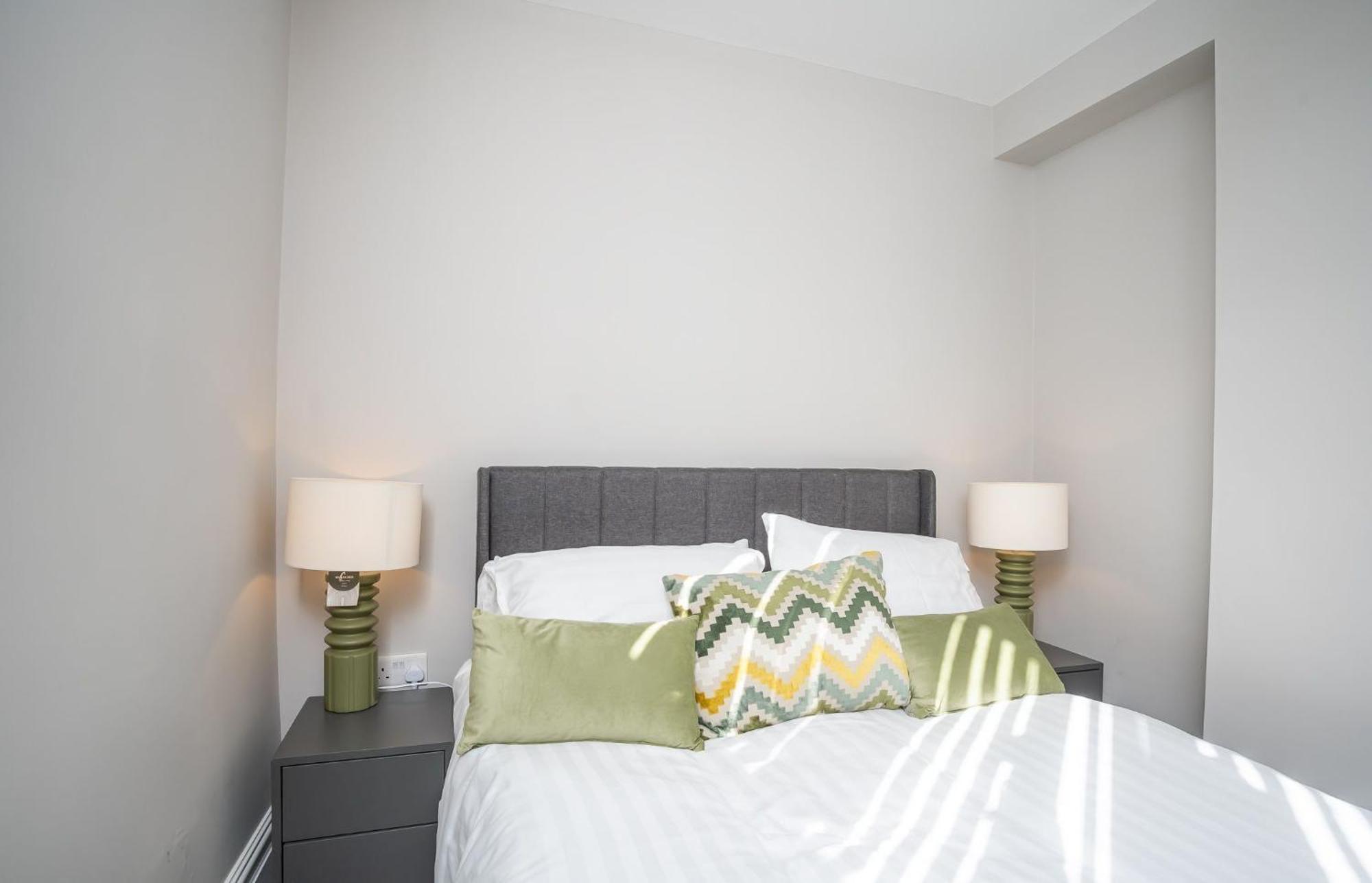 Modern 1 Bdr By Breaks