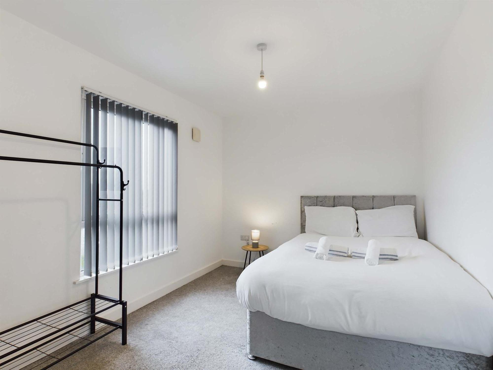Apartment Free Parking Spacious 1 Bedroom *