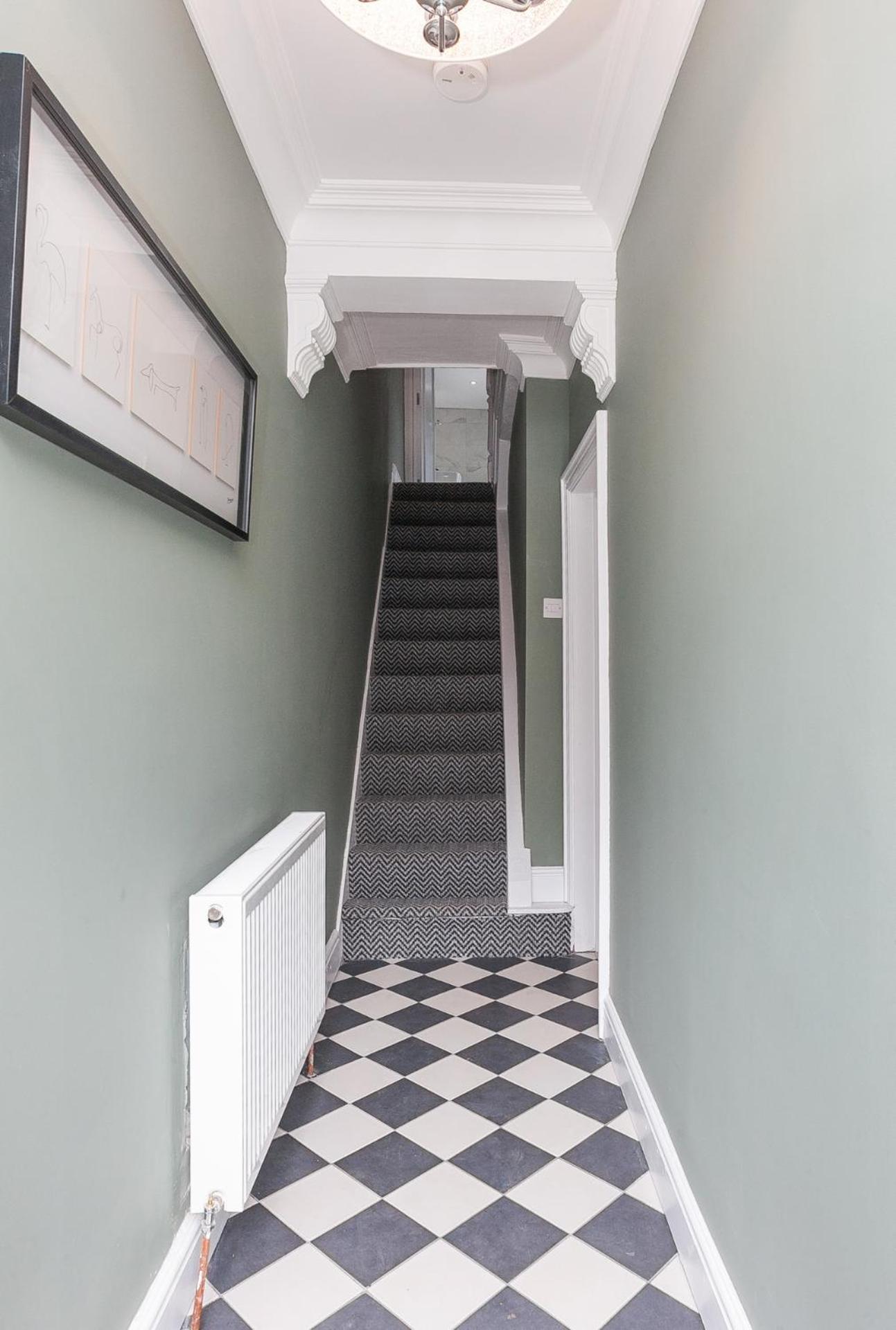 Stranmillis House *