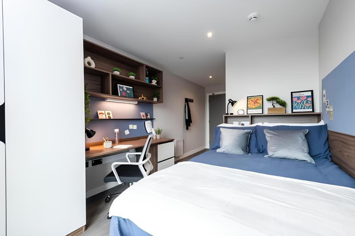 Cushy And At Nelson Place For Students Only * Belfast