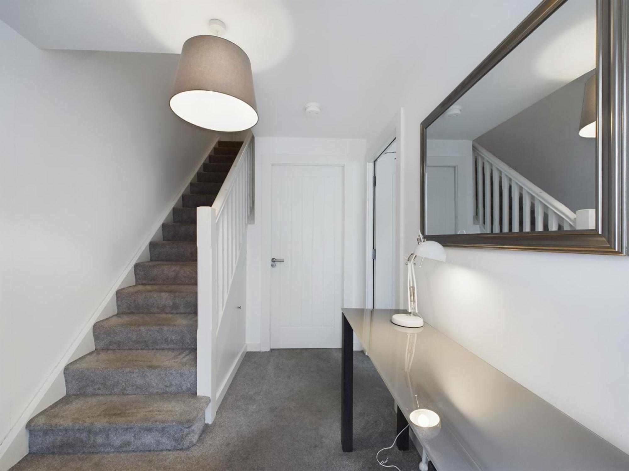 Apartment Free Parking Cozy 2 Bedroom In