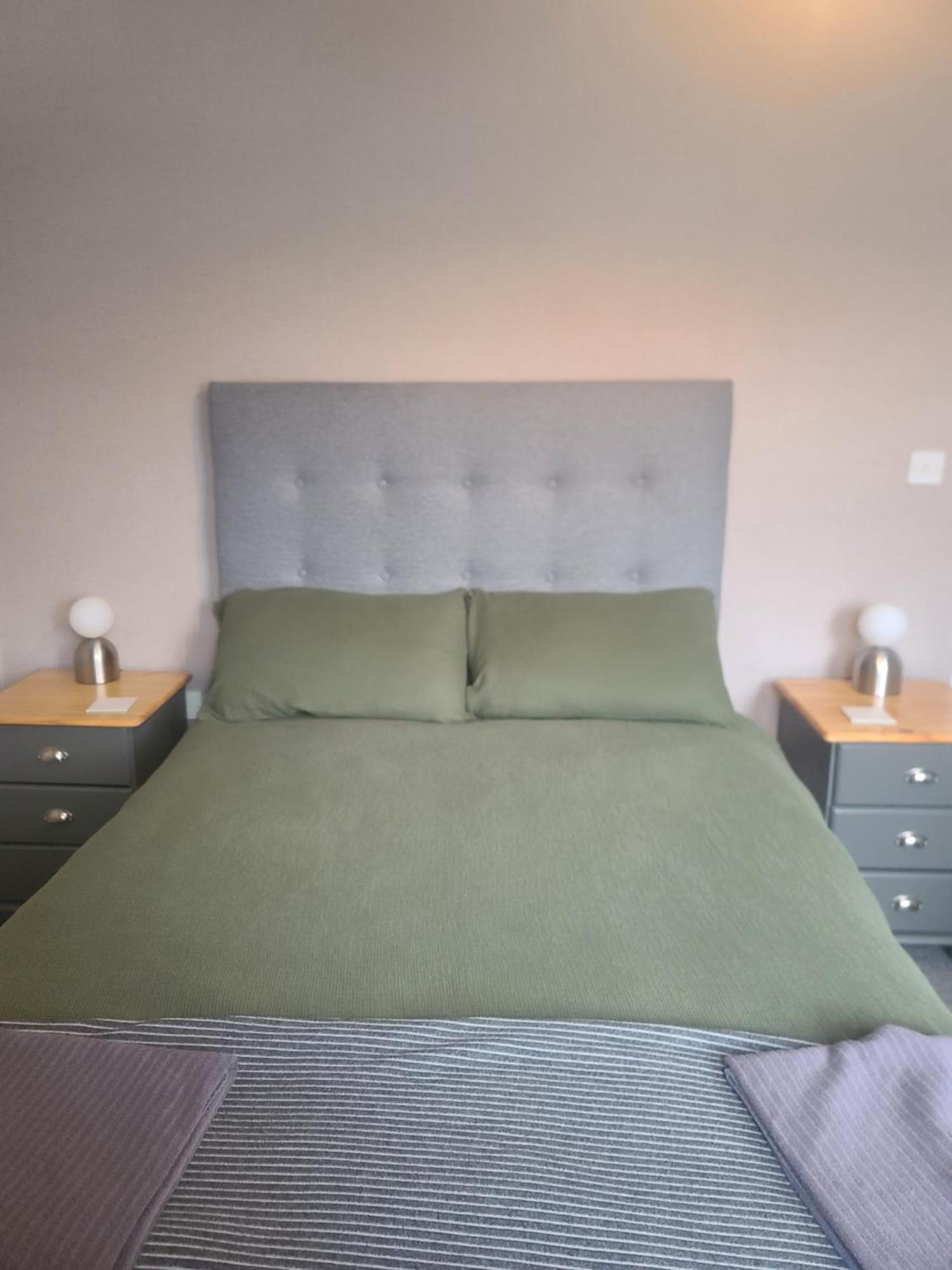 Homestay Edenderry Town House *