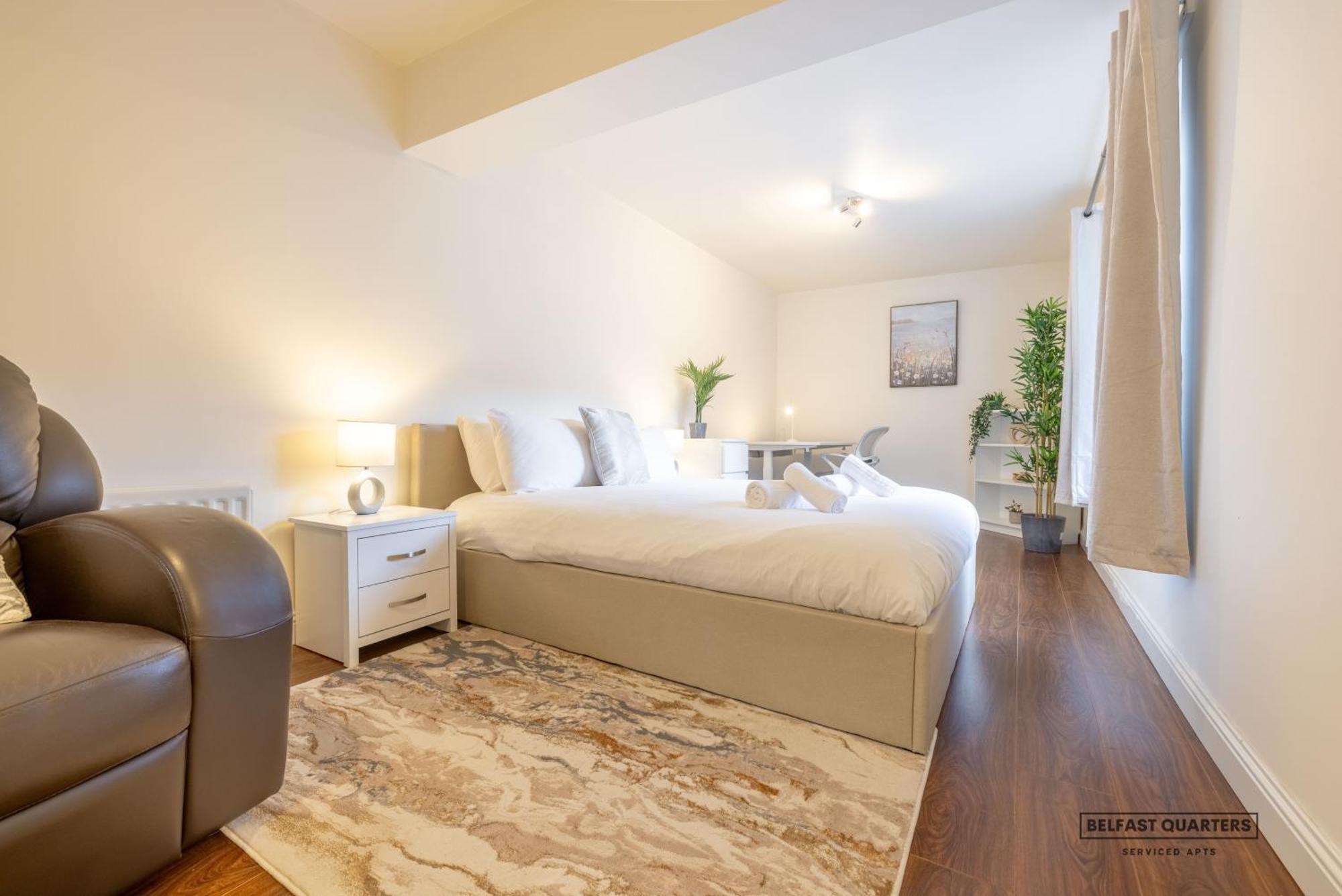 Quarters- Station St 1 Apartment *
