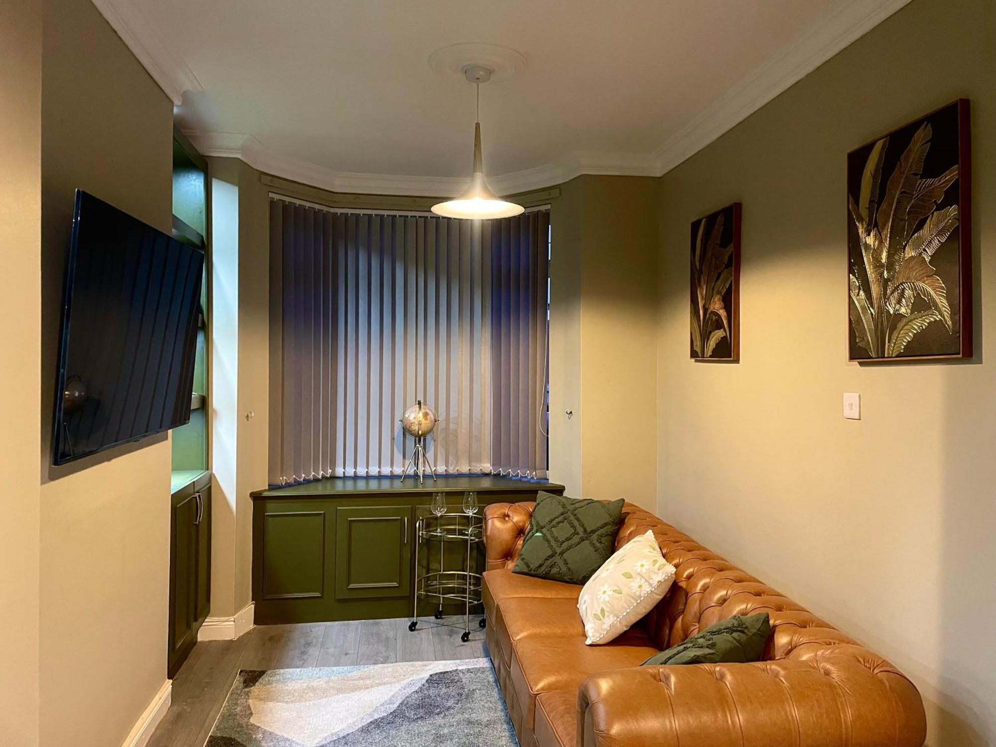 Holiday home Eachtra House-minutes From *