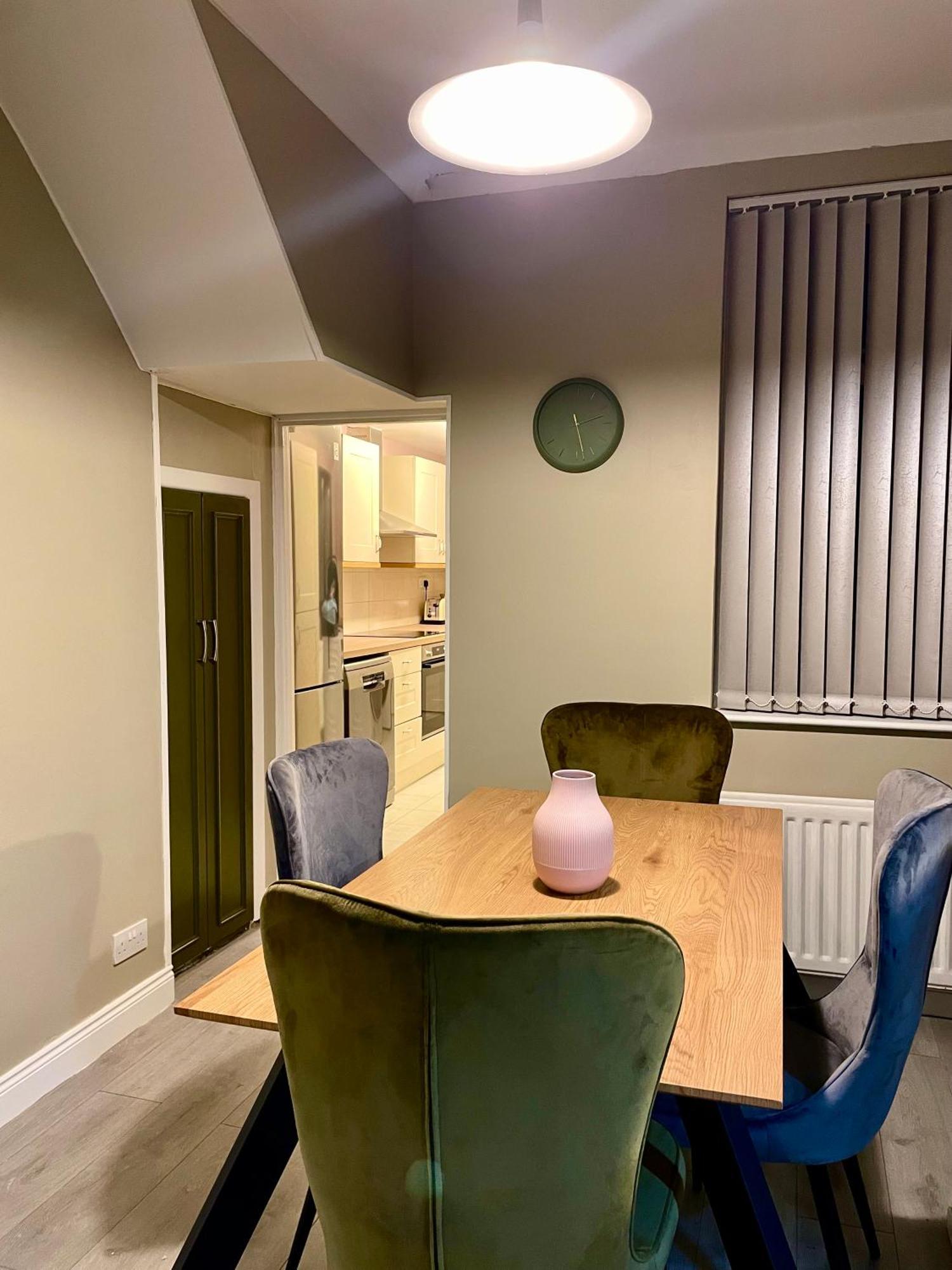 Eachtra House-minutes From Belfast