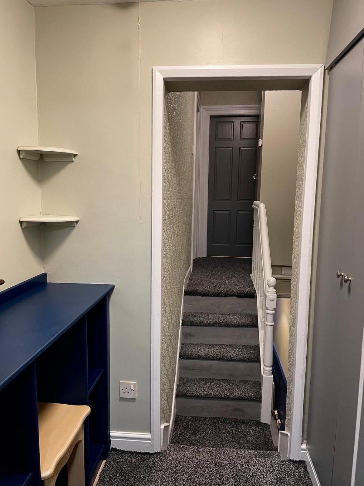 Eachtra House-minutes From *