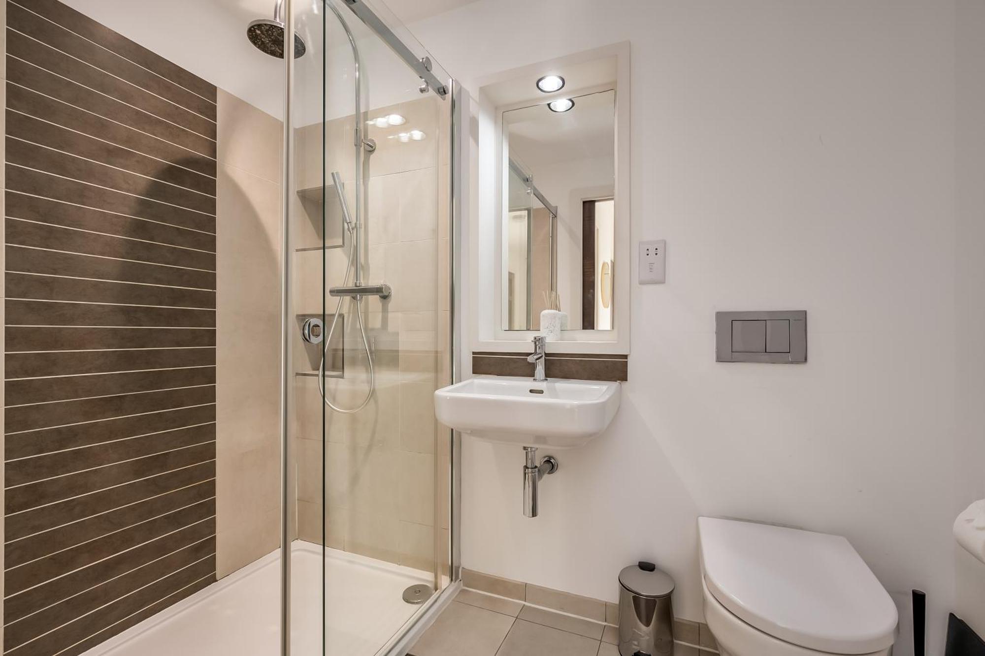 Custom House Square Centre Retreat