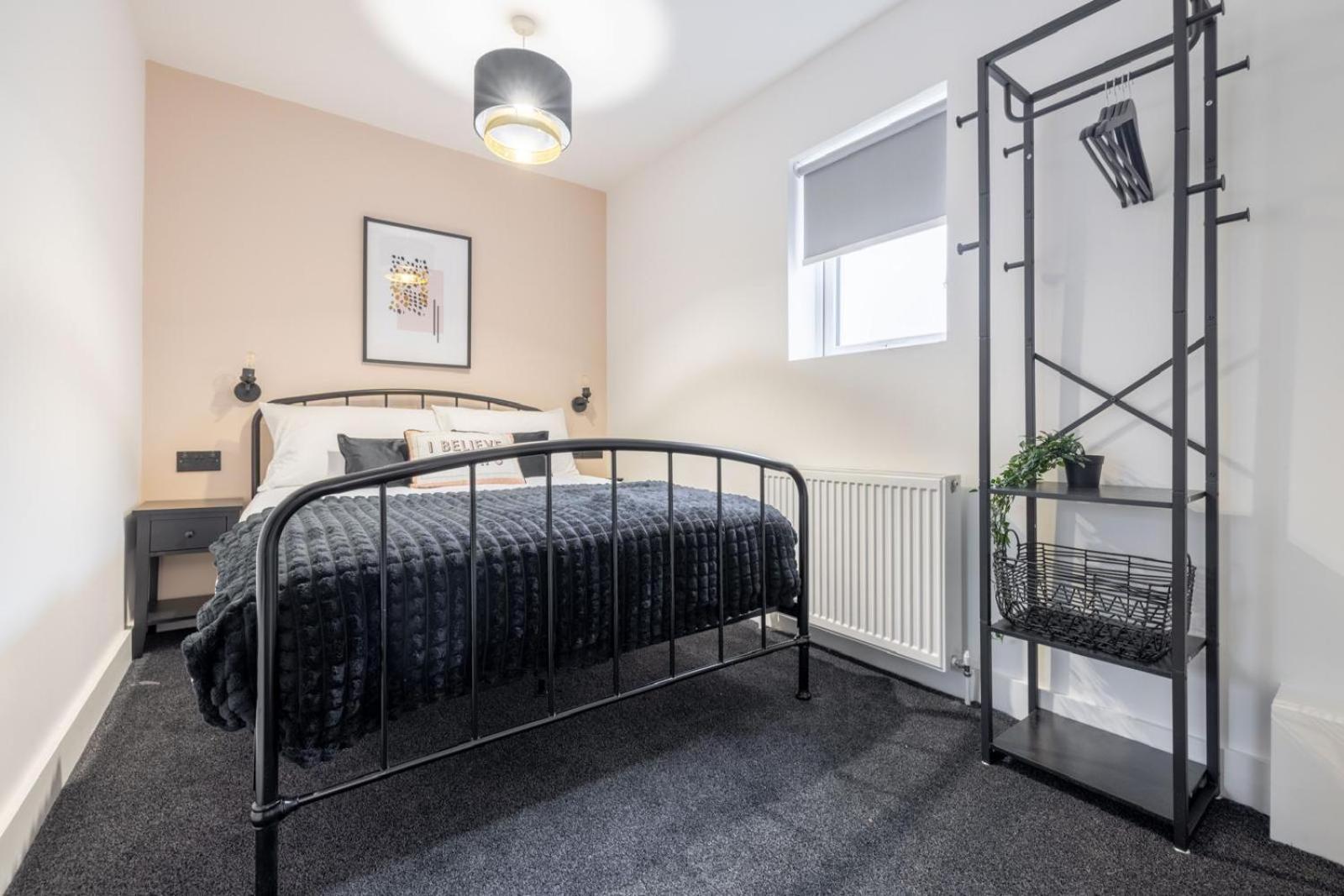 Queens Spacious 3 Bdr & 2 Bdr By Citygo Apartment