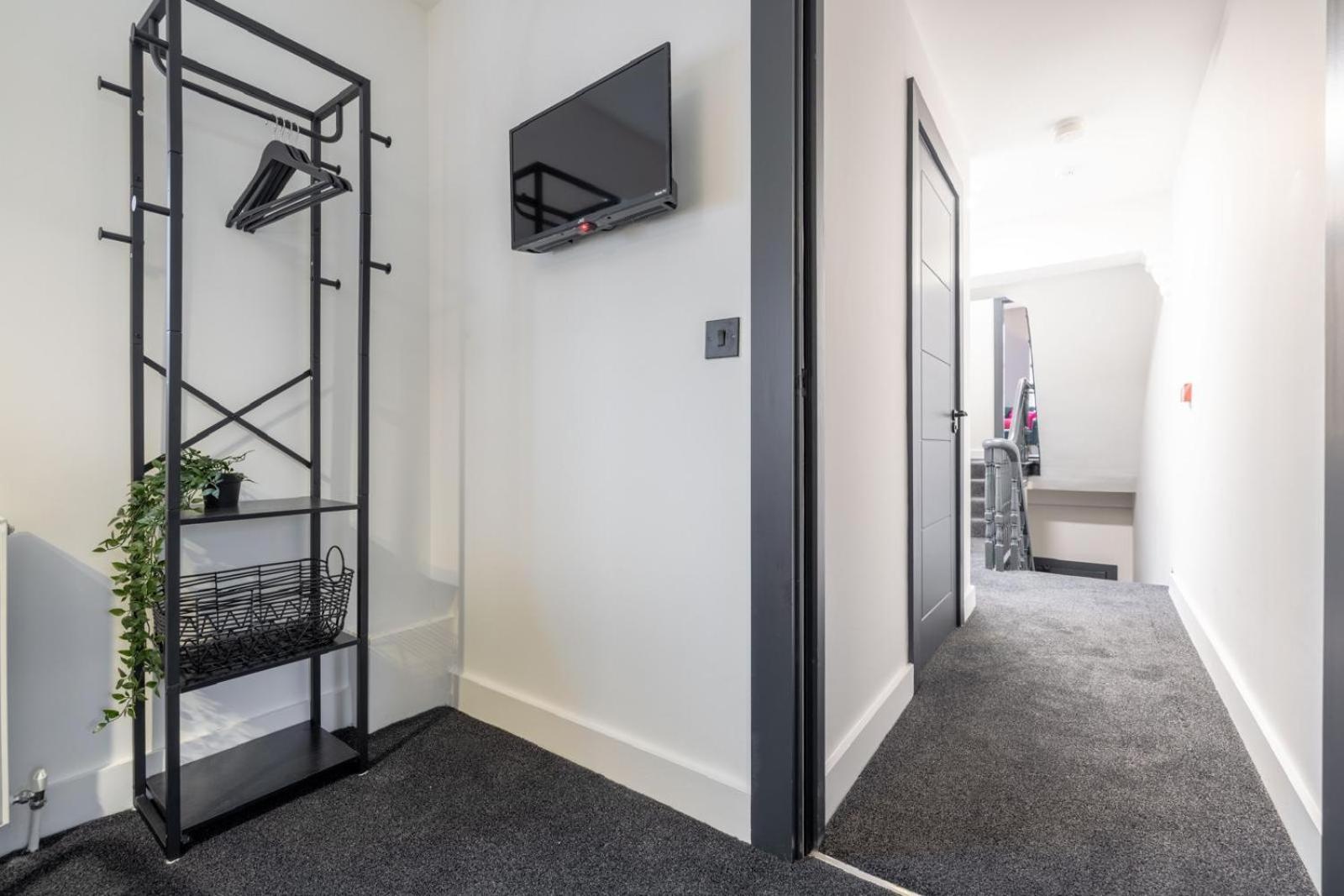 Queens Spacious 3 Bdr & 2 Bdr By Citygo