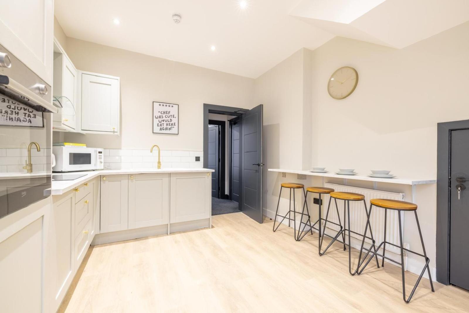 Apartment Queens Spacious 3 Bdr & 2 Bdr By Citygo Belfast