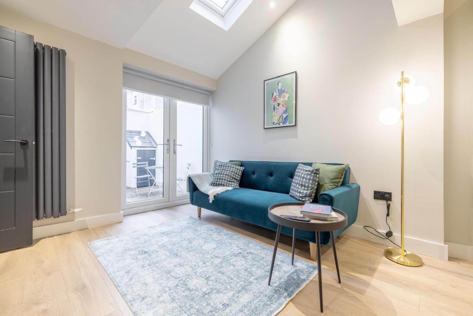 Queens Spacious 3 Bdr & 2 Bdr By Citygo Belfast