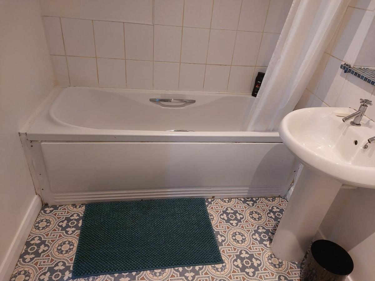 Middle Of Center Apartment