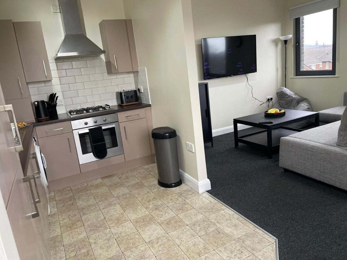 Stylish 2br With Views Near Centre * Belfast
