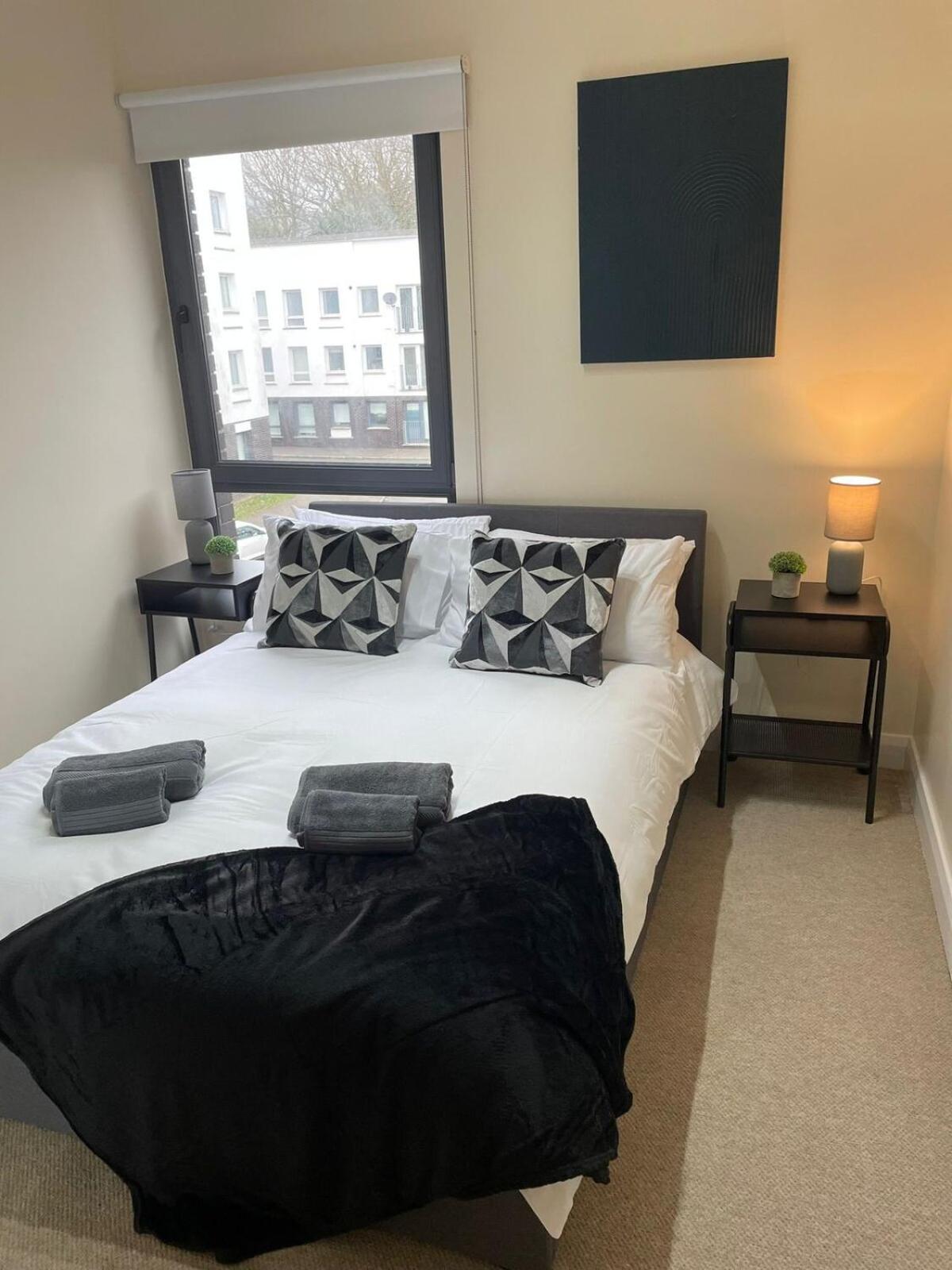 Apartment Stylish 2br With Views Near Centre