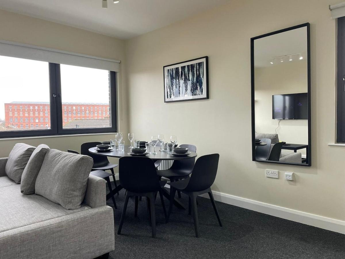 Stylish 2br With Views Near Centre Apartment Belfast