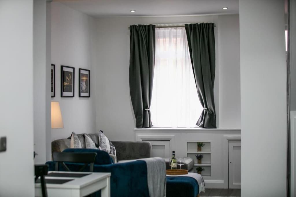 Modern Terrace House Holiday home