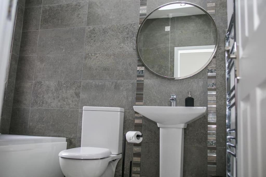 Holiday home Modern Terrace House Belfast