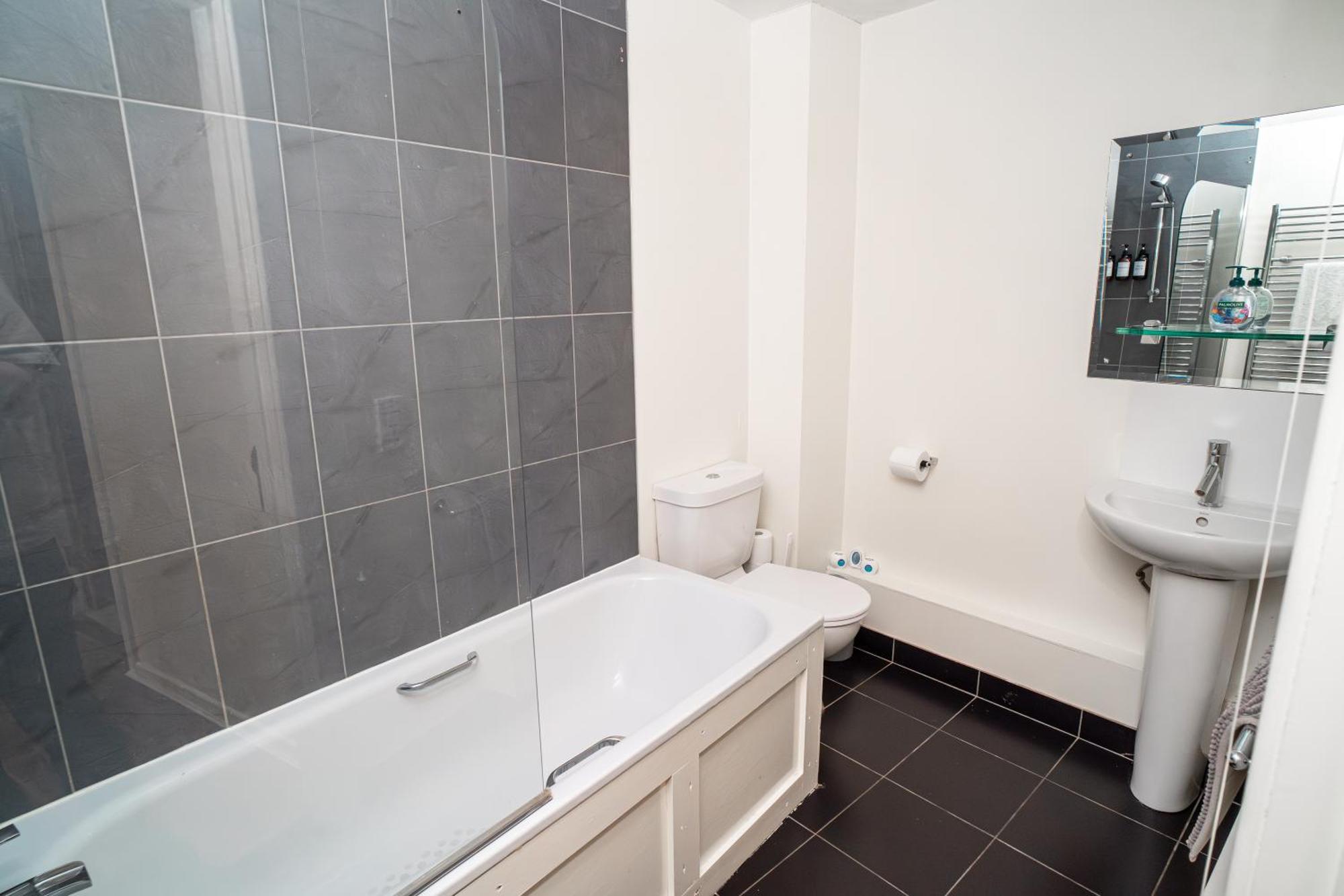 Apartment 3 Bed - In Centre