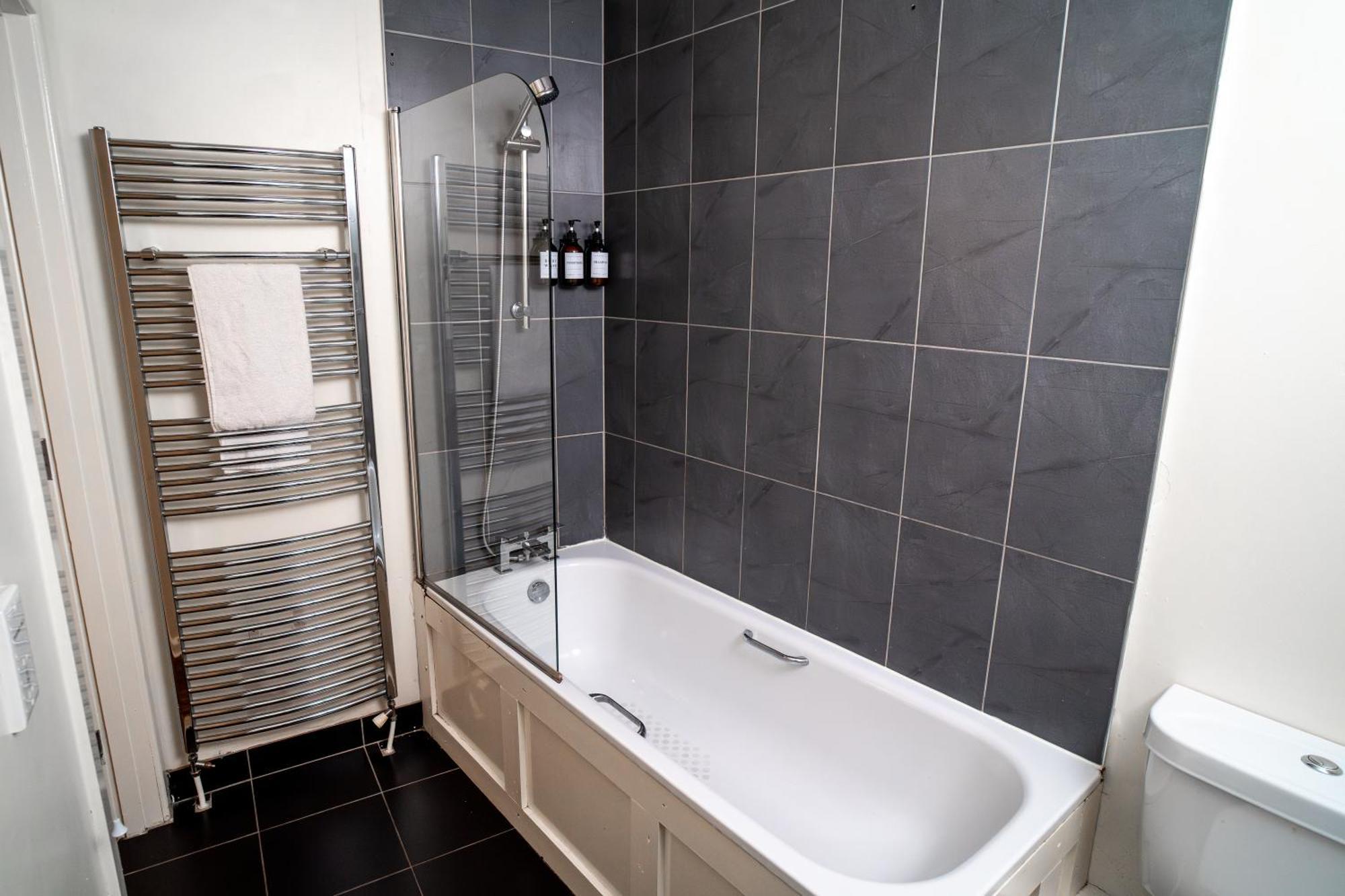 3 Bed - In Centre Apartment Belfast