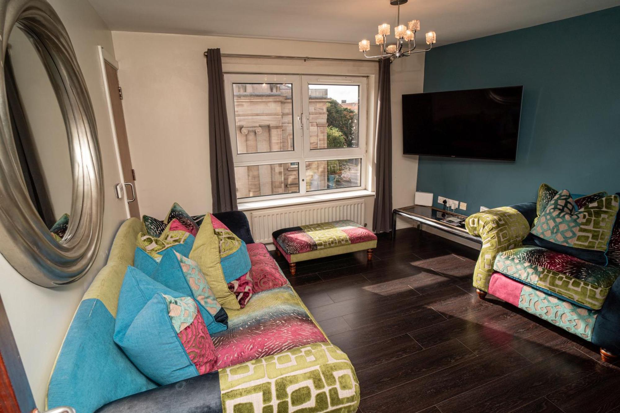 3 Bed - In Centre Belfast