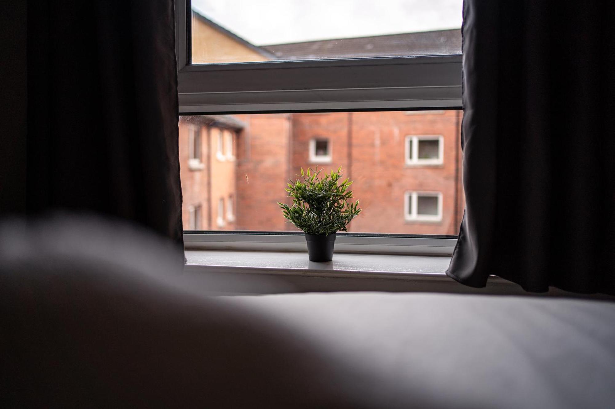 Apartment 3 Bed - In Centre *