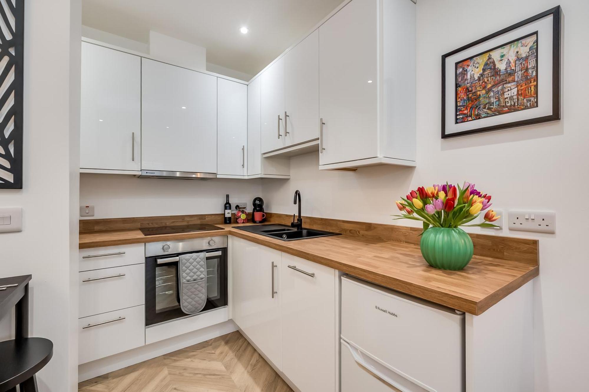 Stylish 2 Bedroom Apartment