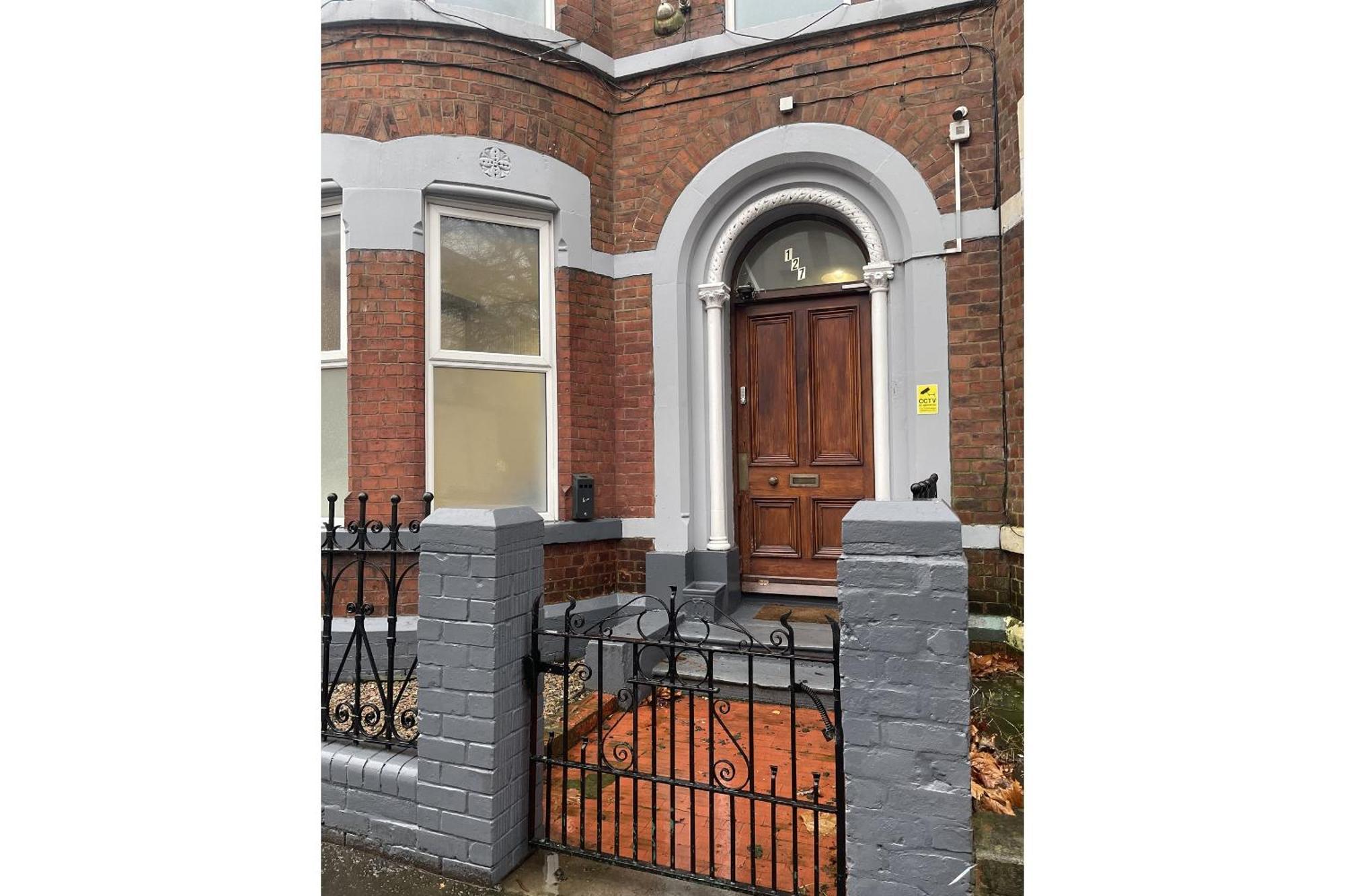 Hotel Oyo Queens Quarter Belfast