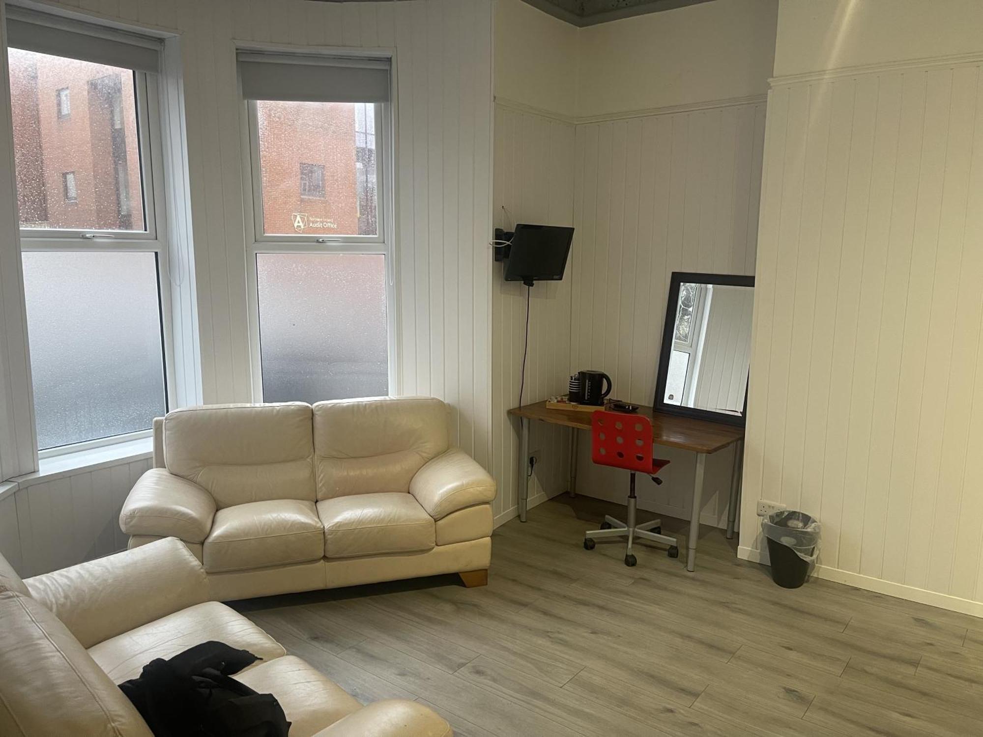 Hotel Oyo Queens Quarter Belfast