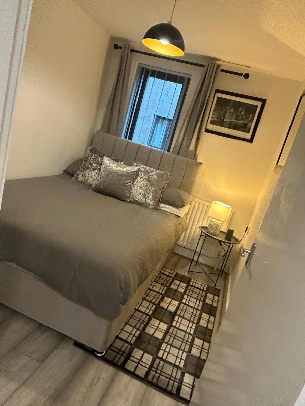 Apartment 2 Bed Newly Renovated
