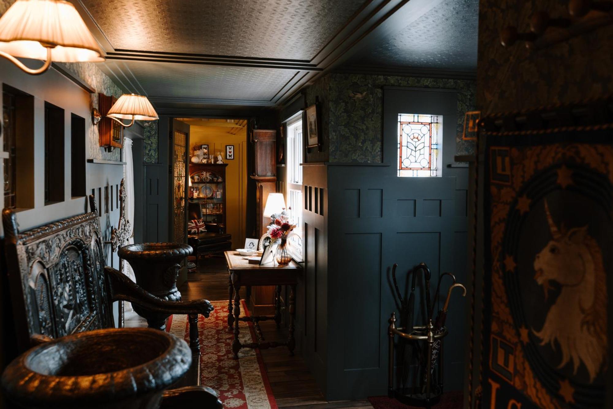 Sheddington Manor - 2 Bedroom & Cinema *