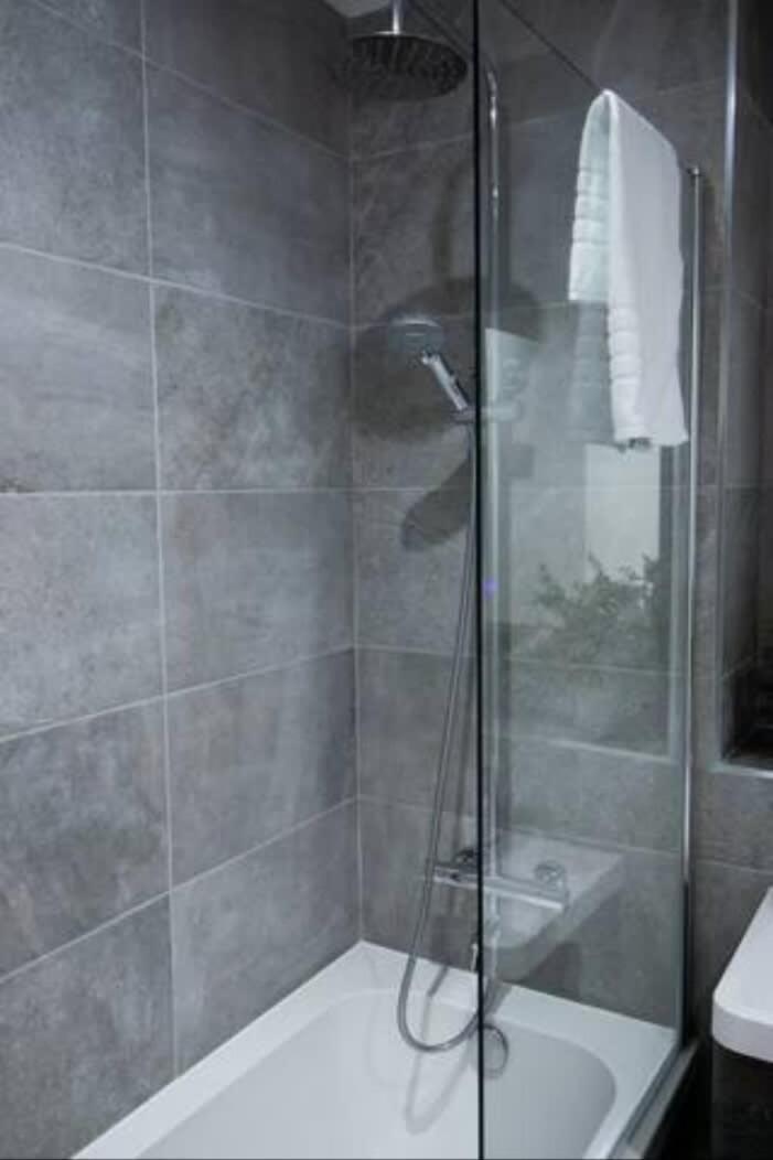 2 Bedroom Centre With Terrace Holiday home Belfast