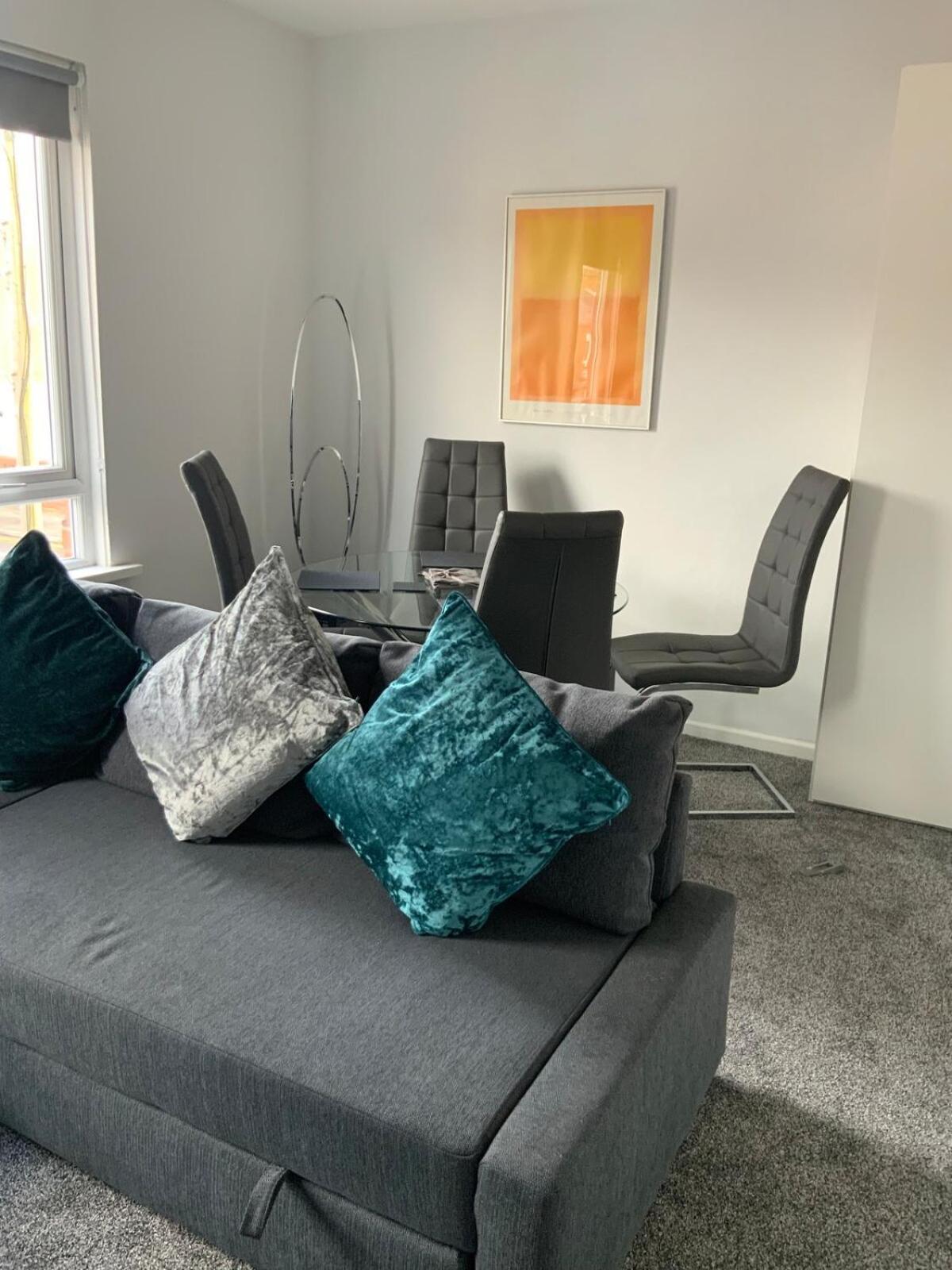 Apartment 2br Retreat - Near Queens