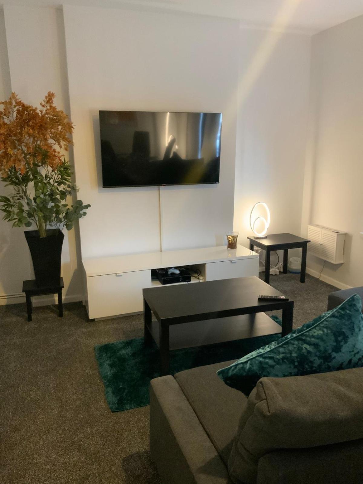 2br Retreat - Near Queens Apartment Belfast