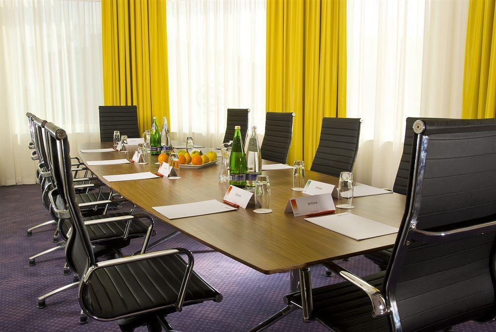 Ramada By Wyndham 3* Belfast