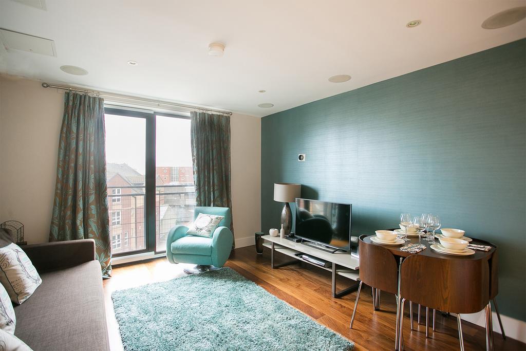 Apartment Custom House